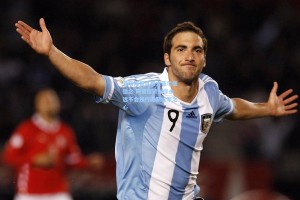 若塔海报点燃安菲尔德信念 阿诺德转发你永远不会独行凝聚红军之心