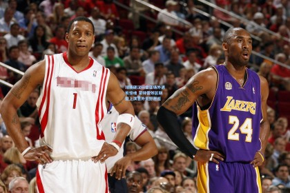 球场硬汉科雷亚场外遇熊惊魂 蒙特雷郊区别墅上演意外荒野邂逅