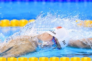 欧战烽火再燃 那不勒斯主场闷平法兰克福 麦克托米奈错失制胜良机